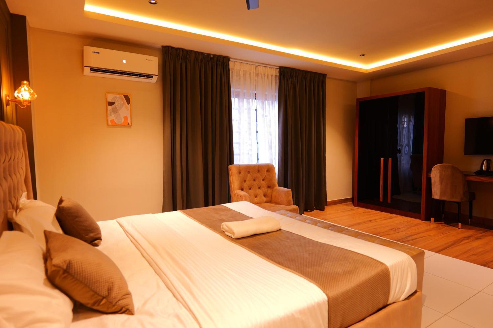 Hotel Classico International Kannangad Εξωτερικό φωτογραφία