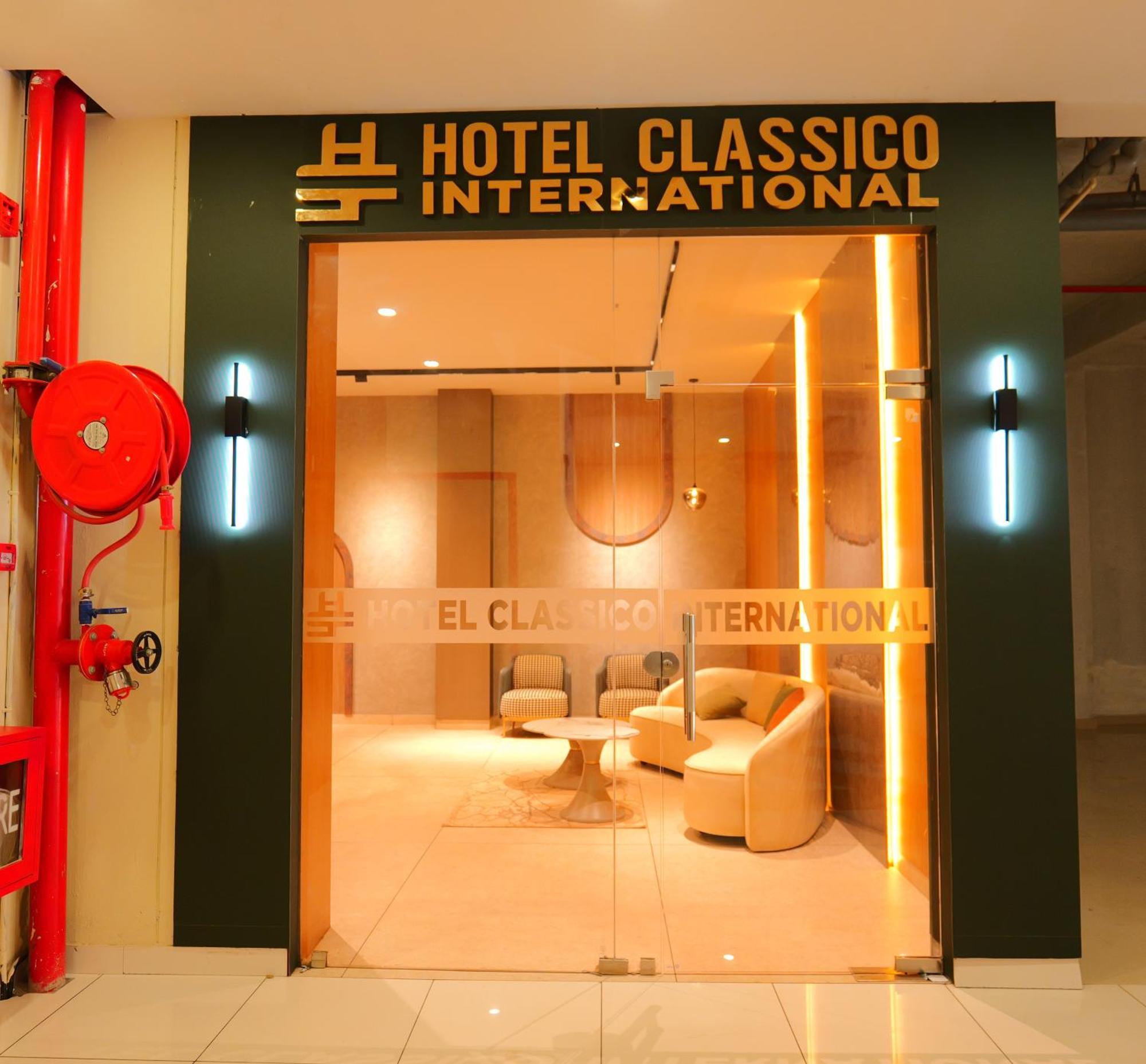 Hotel Classico International Kannangad Εξωτερικό φωτογραφία